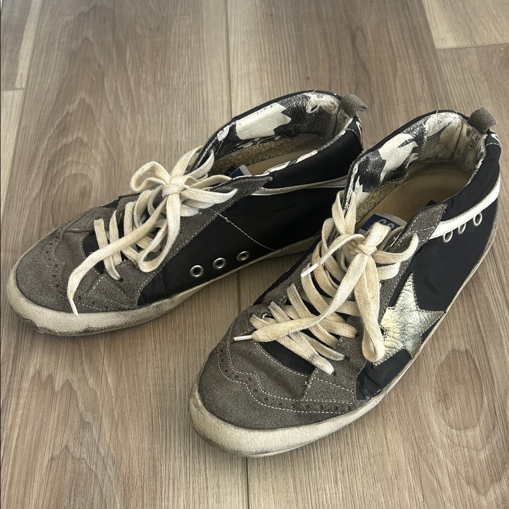 Golden Goose Mid-Top suede wingtip Sneakers - Grey & Black